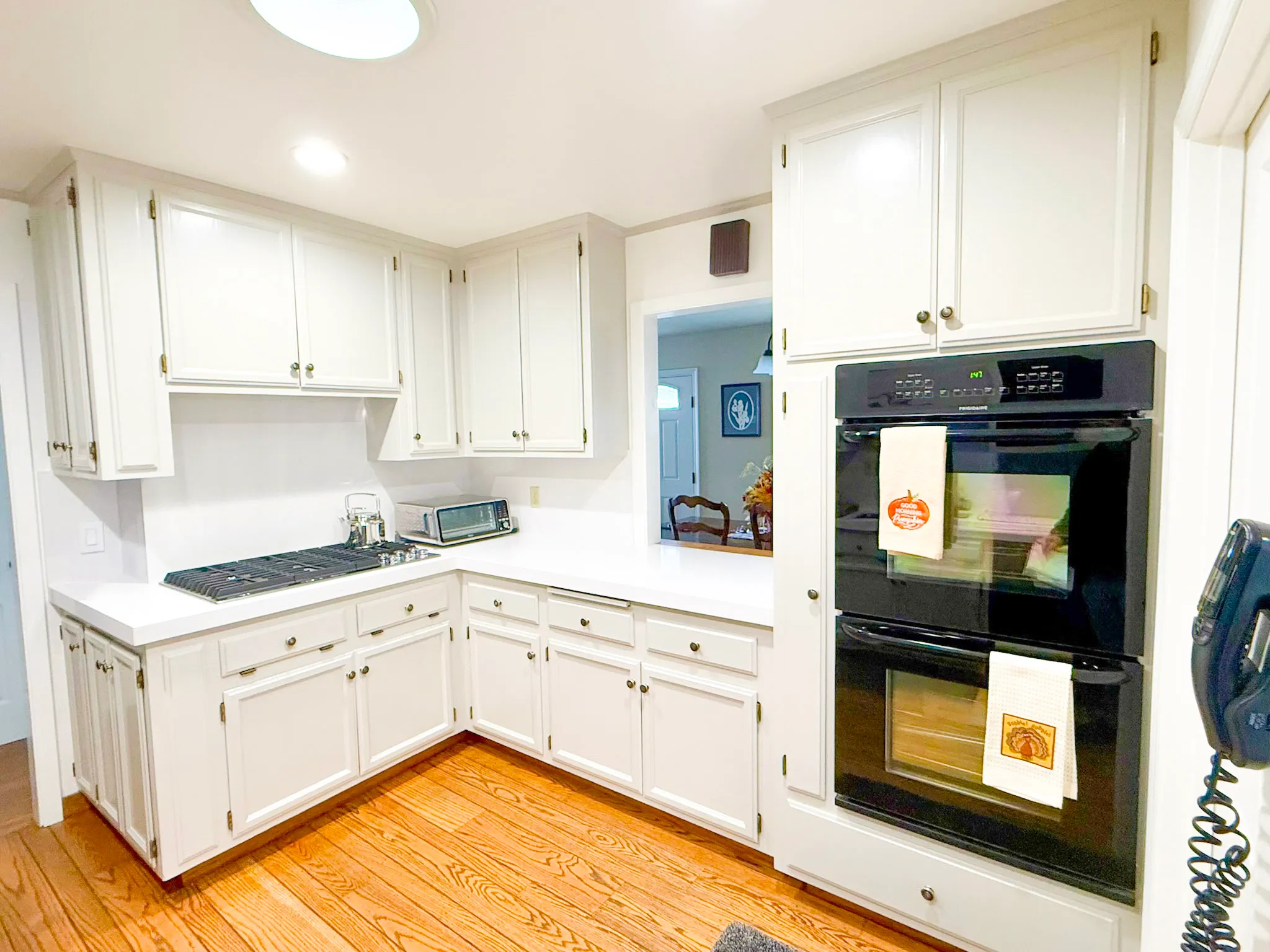 Refinished Bay Area kitchen by Endure Painting